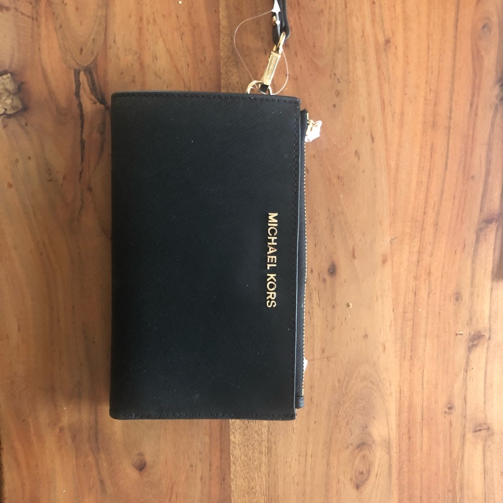 Michael Kors Smartphone Wristlet